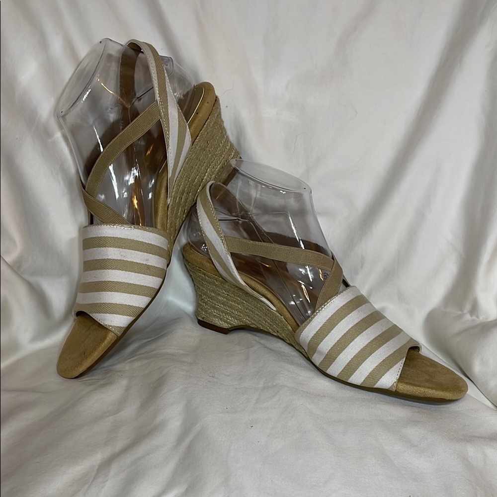 AEROSOLES Tan and White Wedge Sandals Nautical Stripes